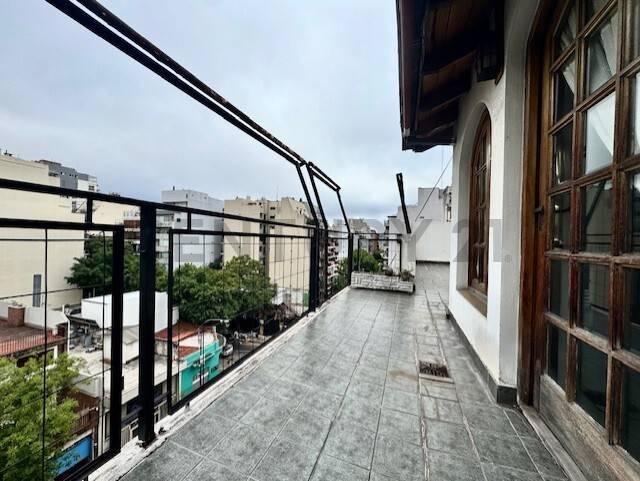 Foto de Belgrano- Venta Departamento 3 ambientes con balcón terraza, patio y, imagen 2