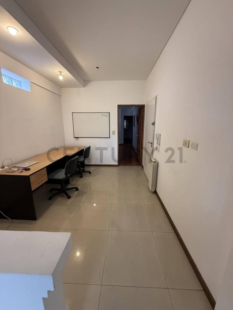 Foto de EXCLUSIVO SEMIPISO AL FRENTE | 2 AMBIENTES Y MEDIO | BALCÓN CON, imagen 2