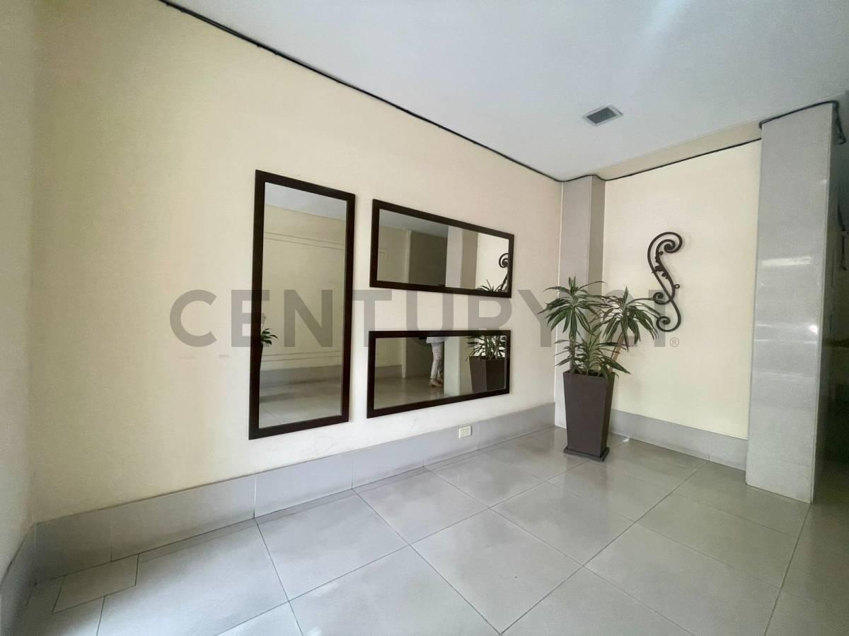 Foto de Hermoso semipiso en duplex, Piso 9 y 10 en duplex,3 amb. /terraza, imagen 3
