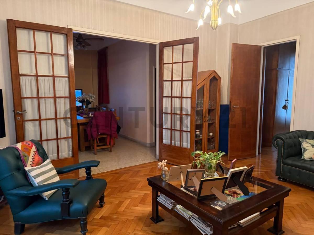 Foto de Departamento de Categoría | 3 Ambientes con Dependencia | 104 m² |, imagen 3