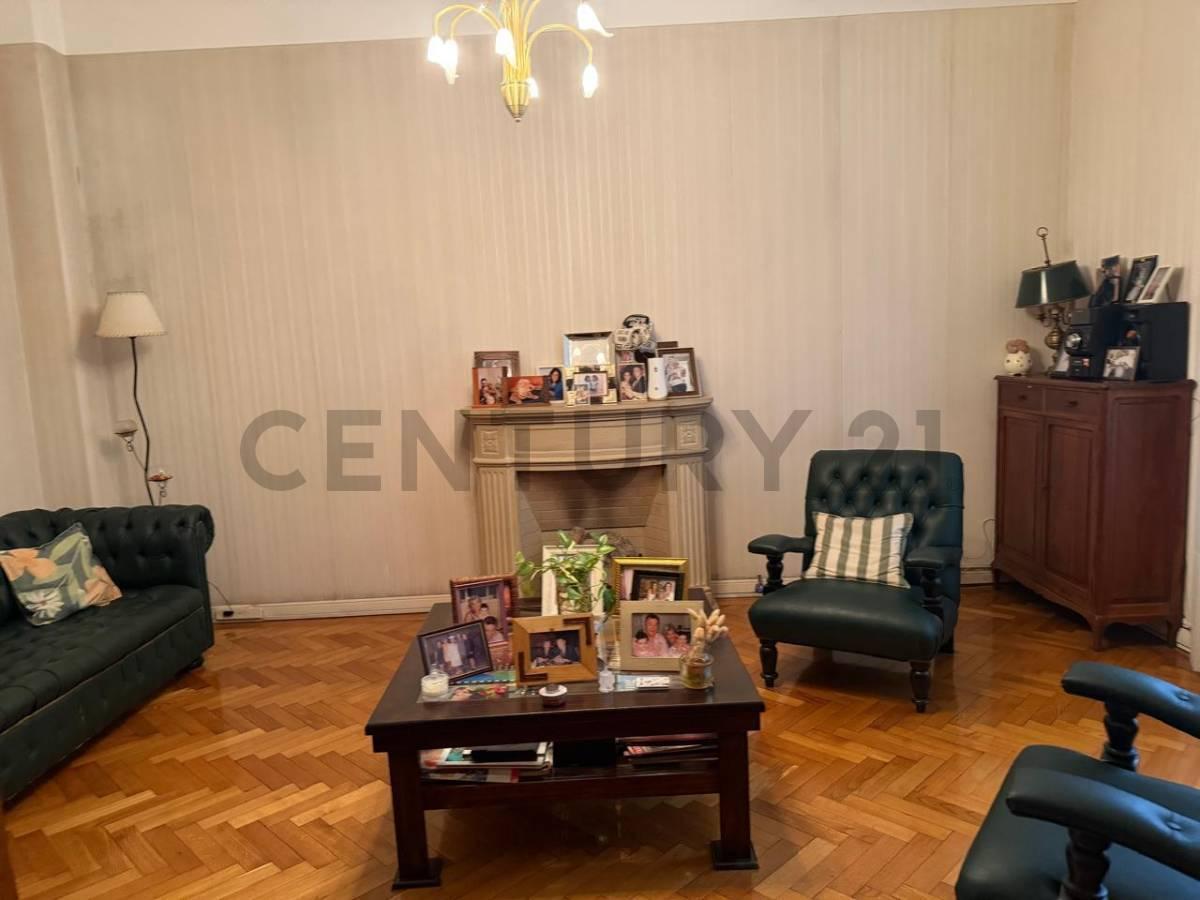 Foto de Departamento de Categoría | 3 Ambientes con Dependencia | 104 m² |, imagen 2