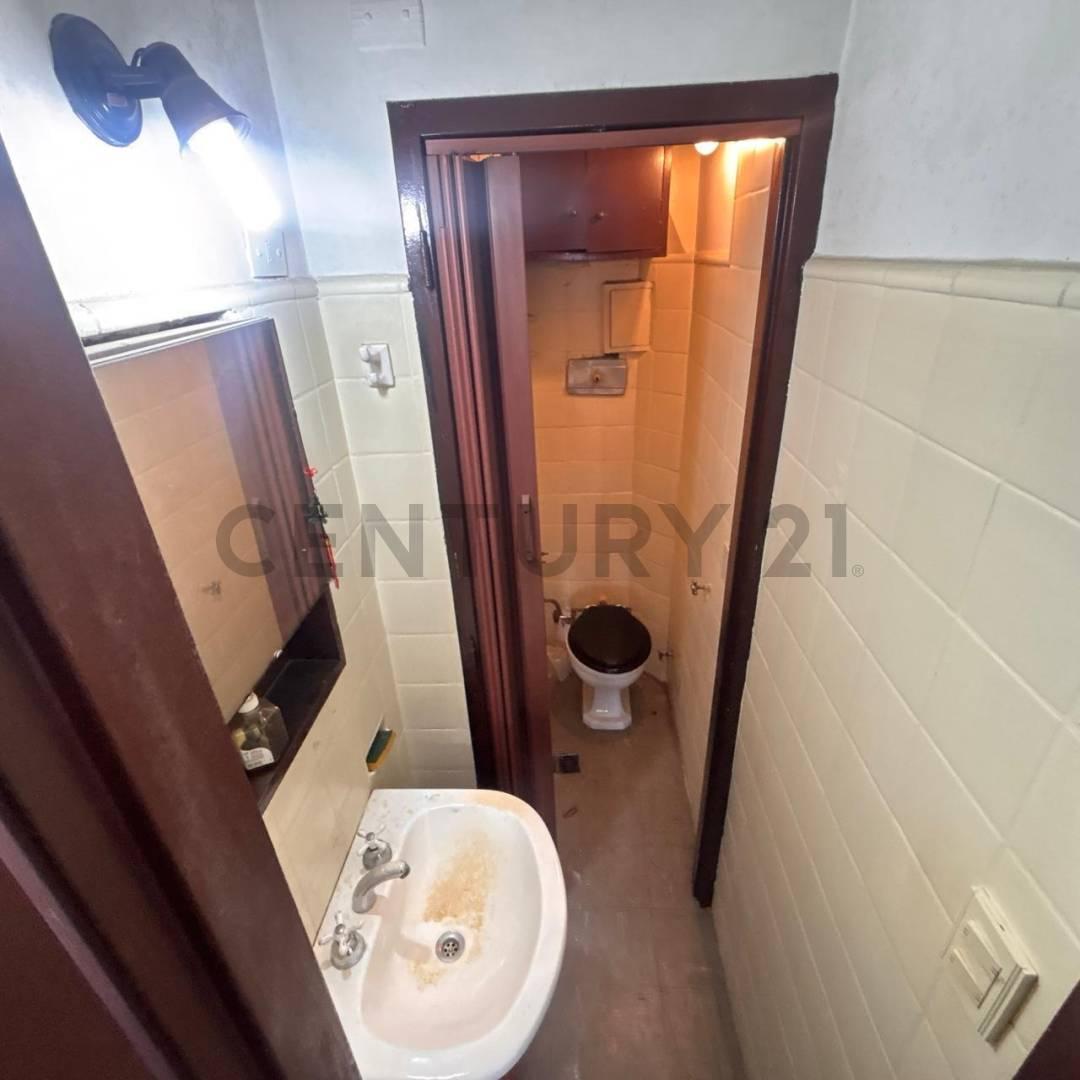 Foto de Oficina a la Venta con Baño Privado y balcón Aterrazado - San Nicolas, imagen 4