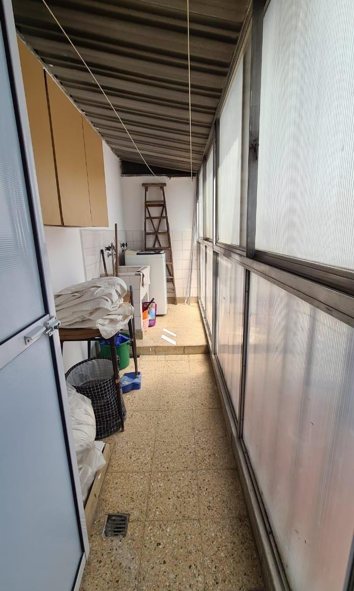 Av San Martín Al 2100 - Dto. 3 Amb. con Balcón 4