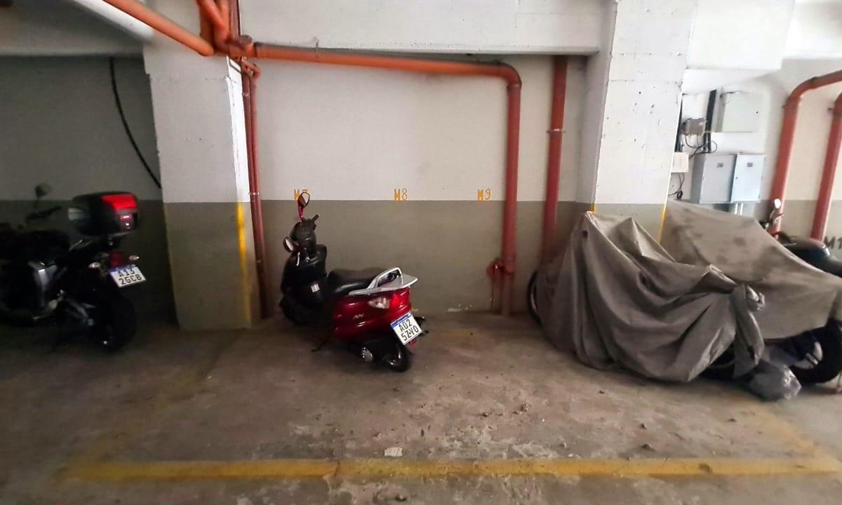 Foto de Viamonte 2055 - Cochera PARA MOTO, imagen 4