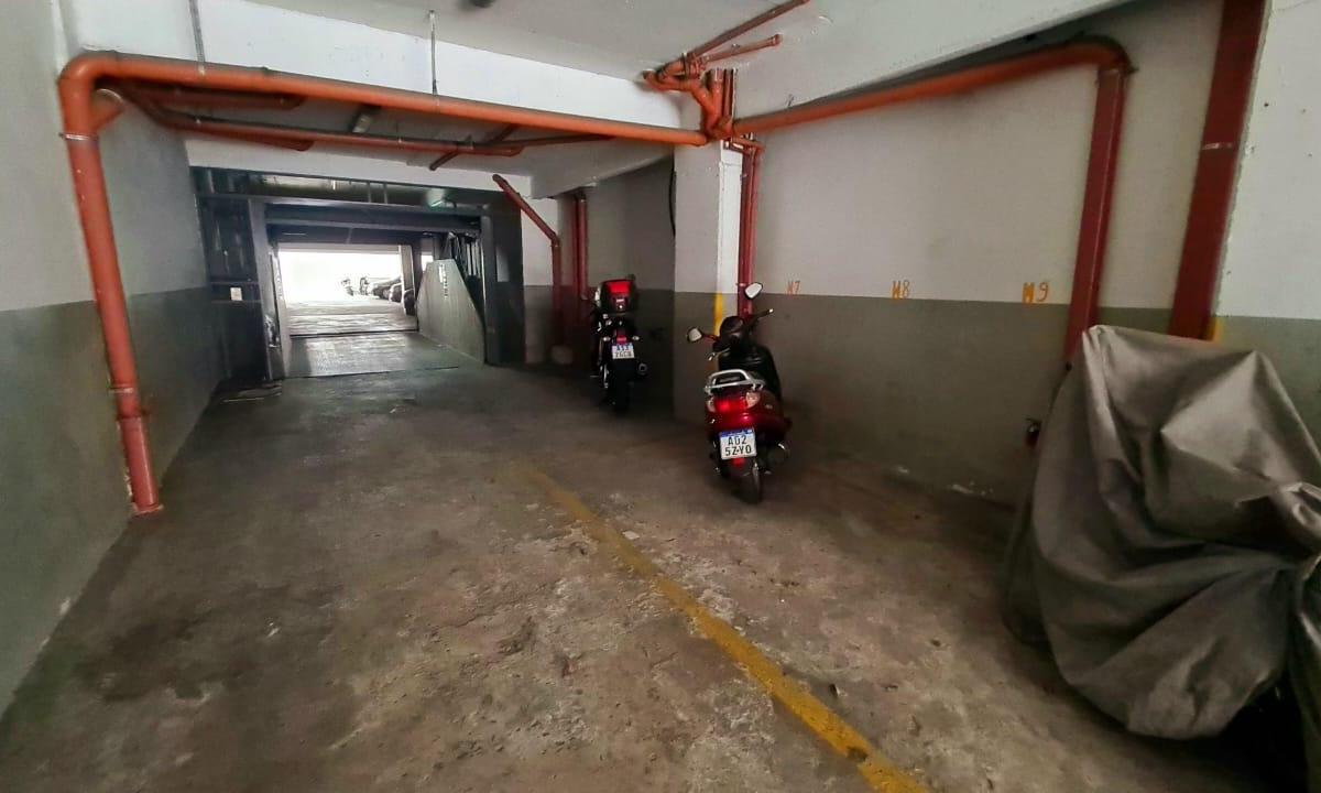 Foto de Viamonte 2055 - Cochera PARA MOTO, imagen 2