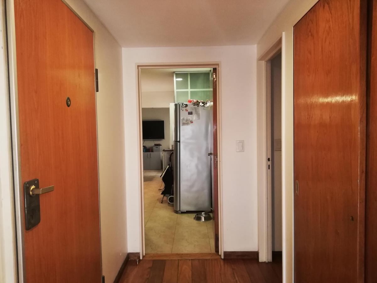 Piso 4 Ambientes Al Frente con Balcón 3
