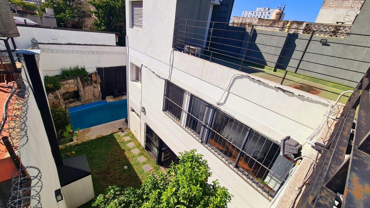 Excelente Casa 6 Amb. Cochera Jardin Piscina 5