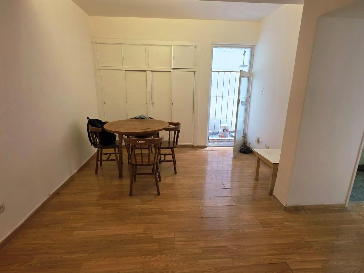 Lavalle 643 - Dto. 2 Amb. con Patio Apto Profesional 4