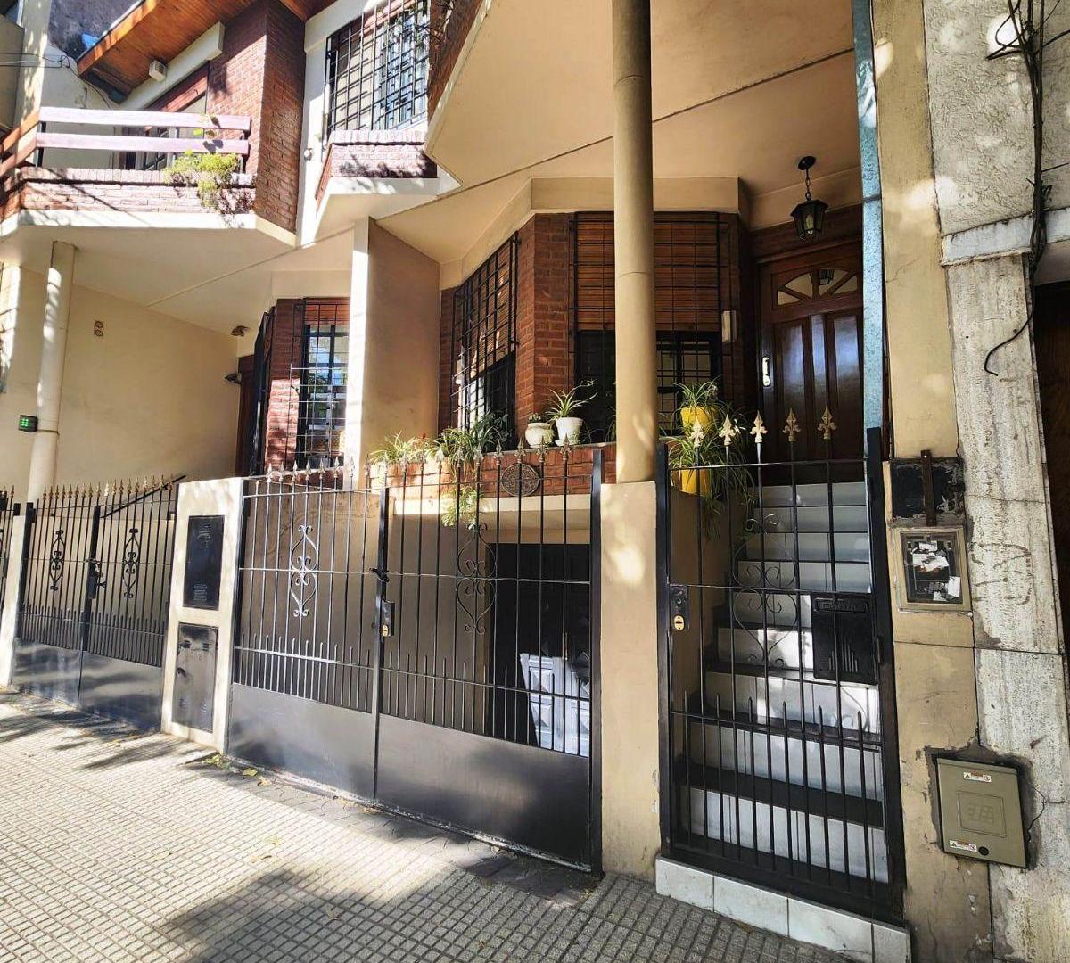 Foto de Duplex 3 ambientes // Venta // Boedo // Impecable estado // Sin, imagen 2