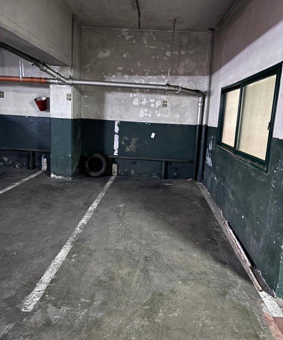 Foto de Cochera Cubierta y Fija // Tribunales // Seguridad 24 Hs // Acceso con, imagen 2