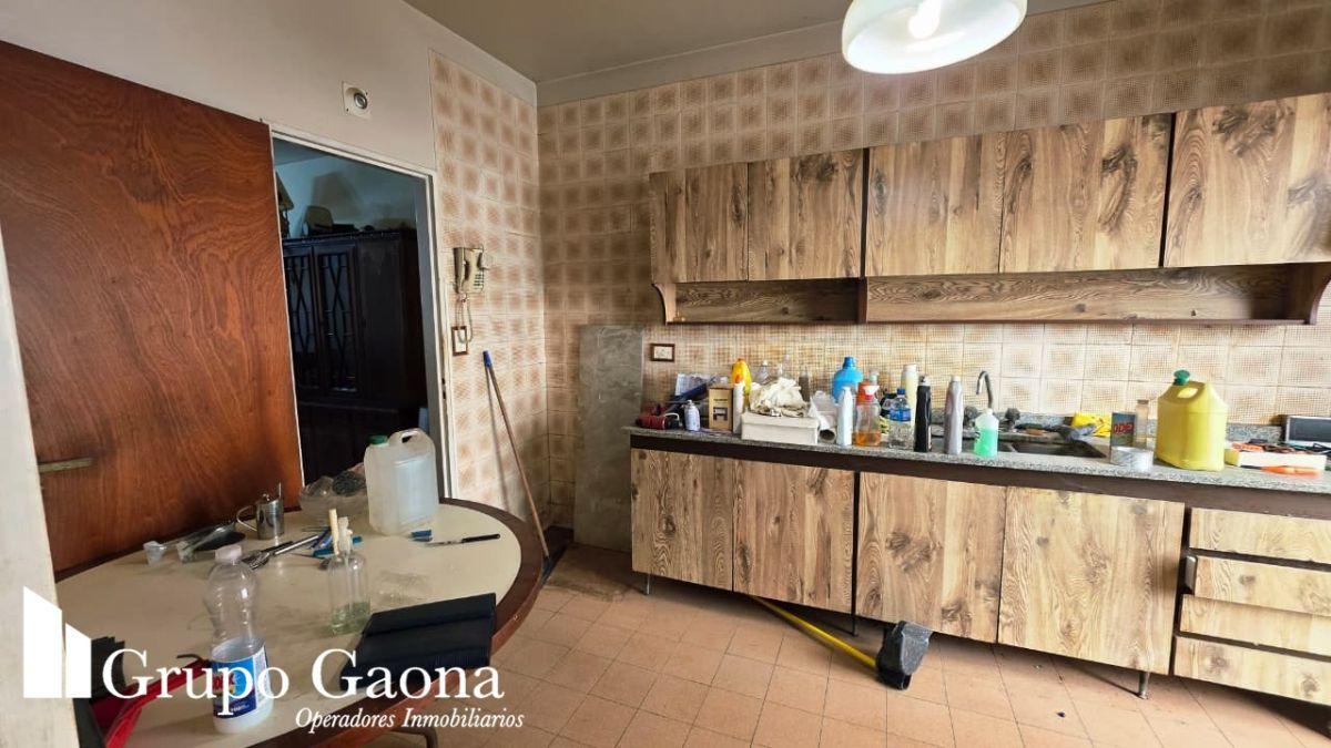 Foto de Bogota 3713 - Duplex 4 Amb. Jardín y Triple Cochera, imagen 3