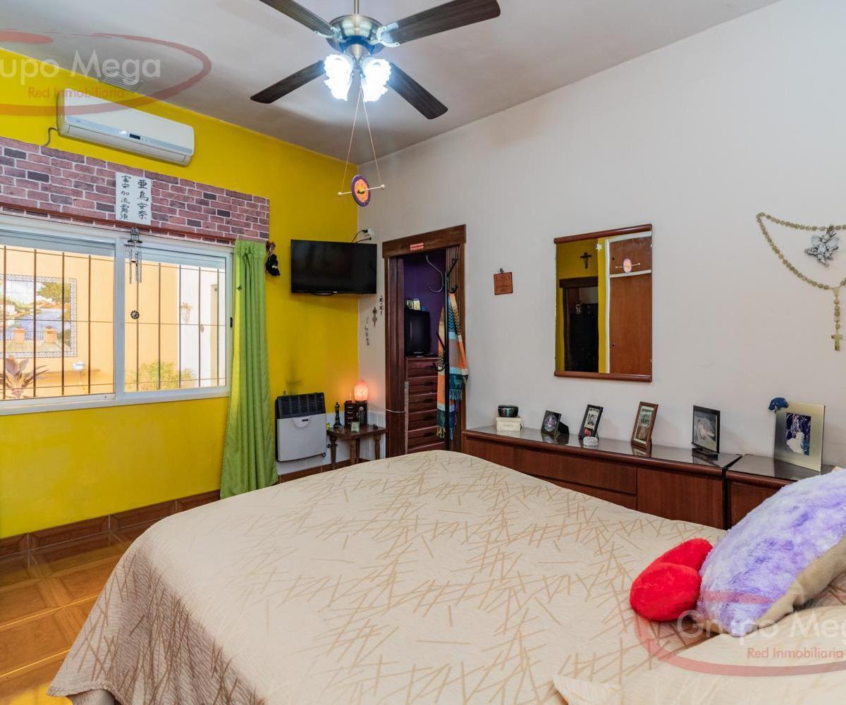 Cómoda casa con jardín, piscina y fondo