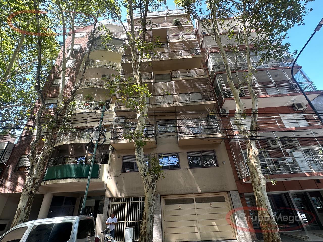 Depto de 4 amb frente balcon cochera y baulera