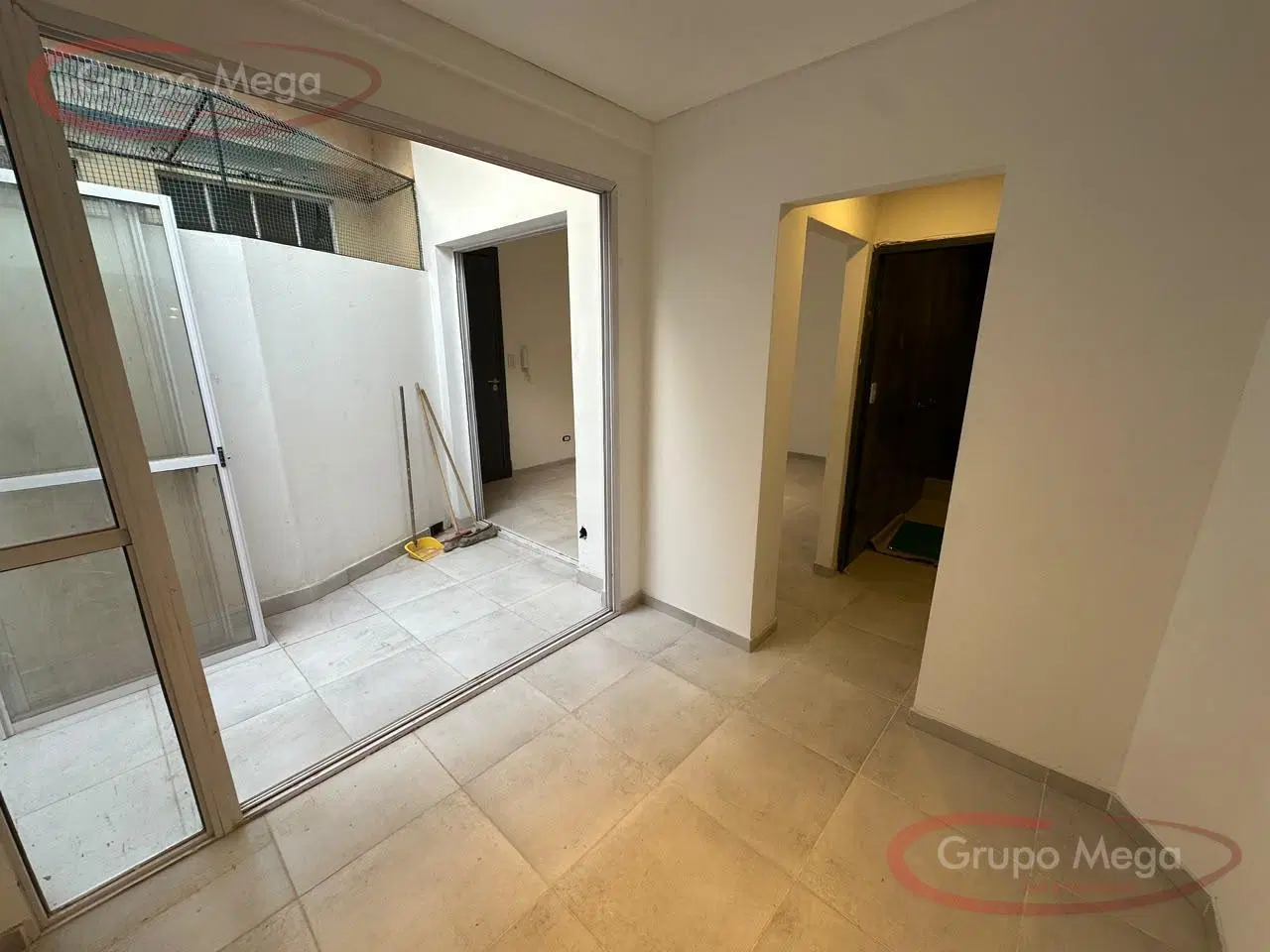 Mono ambiente 1/2 con patio excel 3
