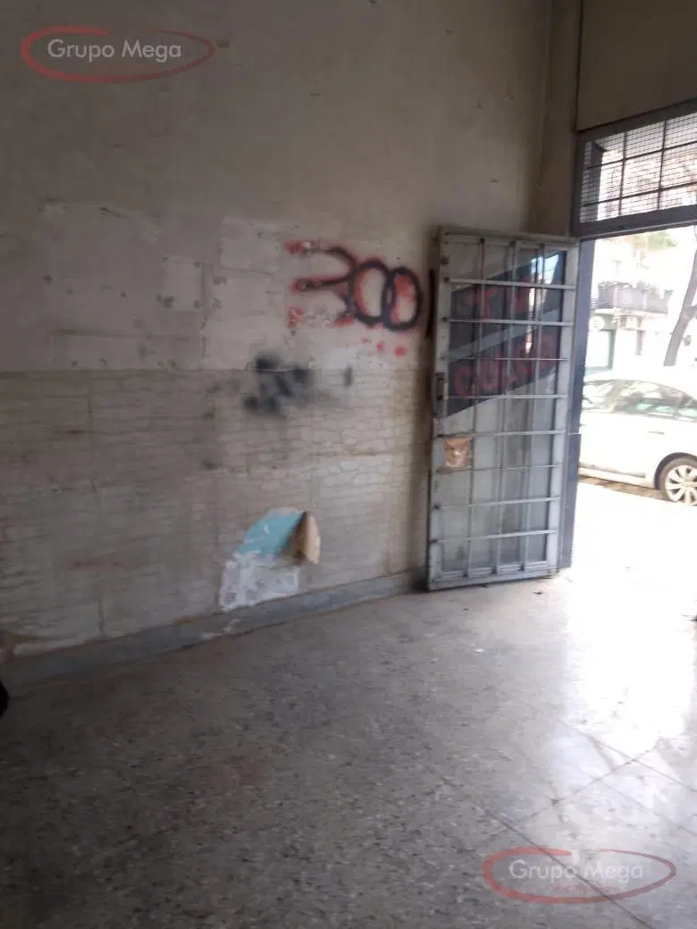 Local a la calle 16 m2 2