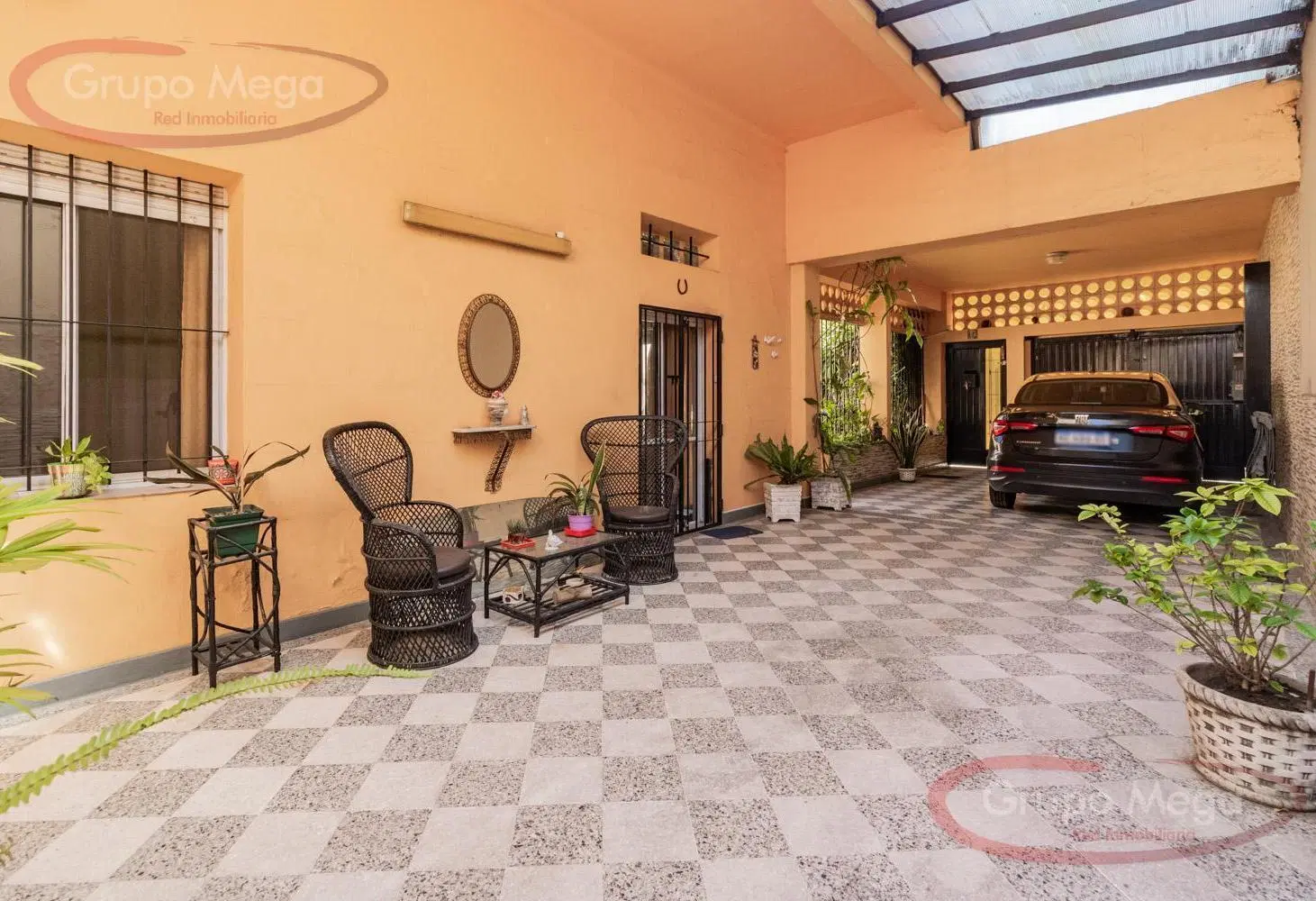 Cómoda casa con jardín, piscina y fondo 2