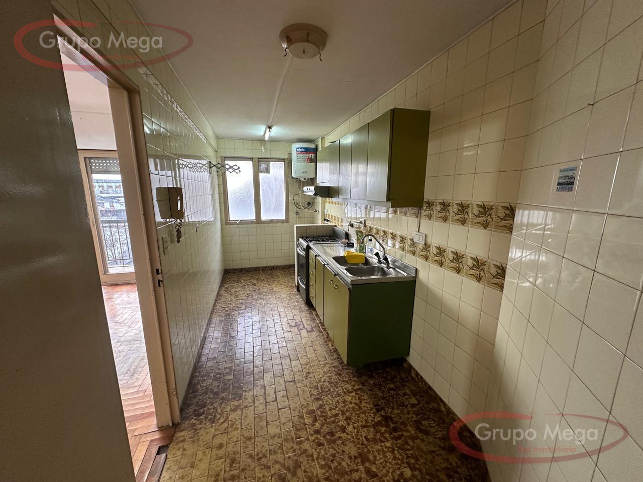 Foto de Excel. departamento c/ balcón al frente, imagen 2