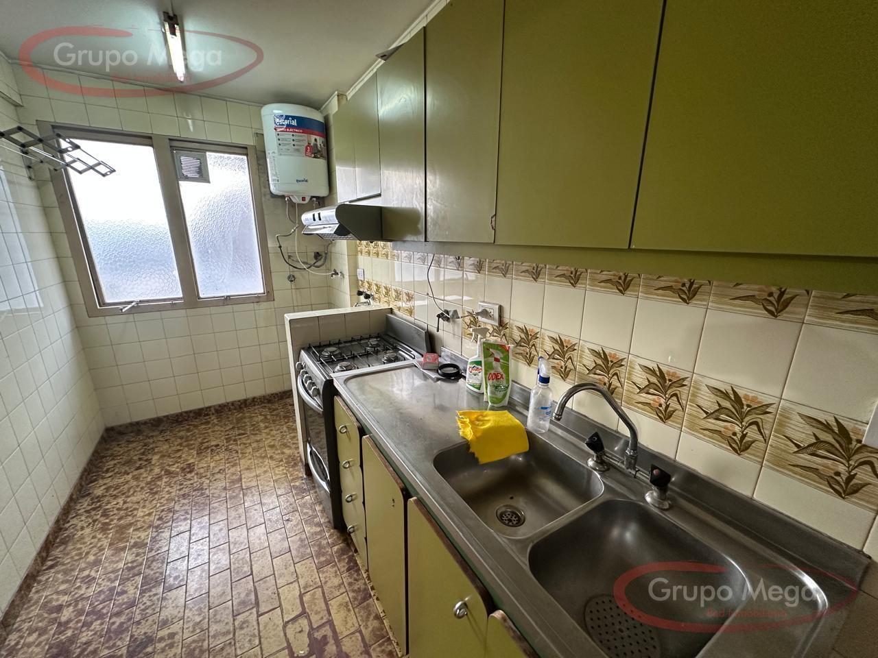 Foto de Excel. departamento c/ balcón al frente, imagen 3