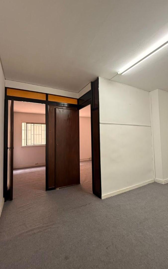 Foto de VENTA OFICINA- PARANA Y AV CORRIENTES- EXCEL UBICACION- 25 M2- LUZ-, imagen 1