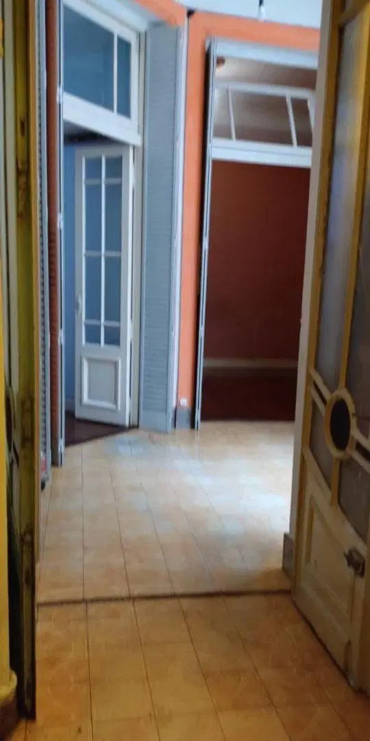 3 amb. Edif. a pasos de Av. Rivadavia 8