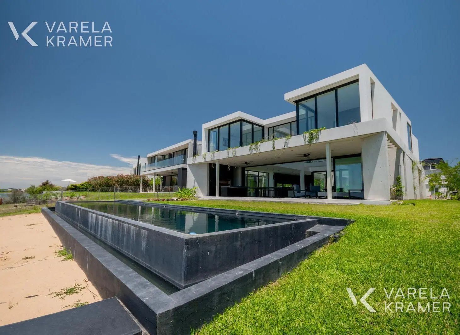Casa en venta en Puertos del Lago 4