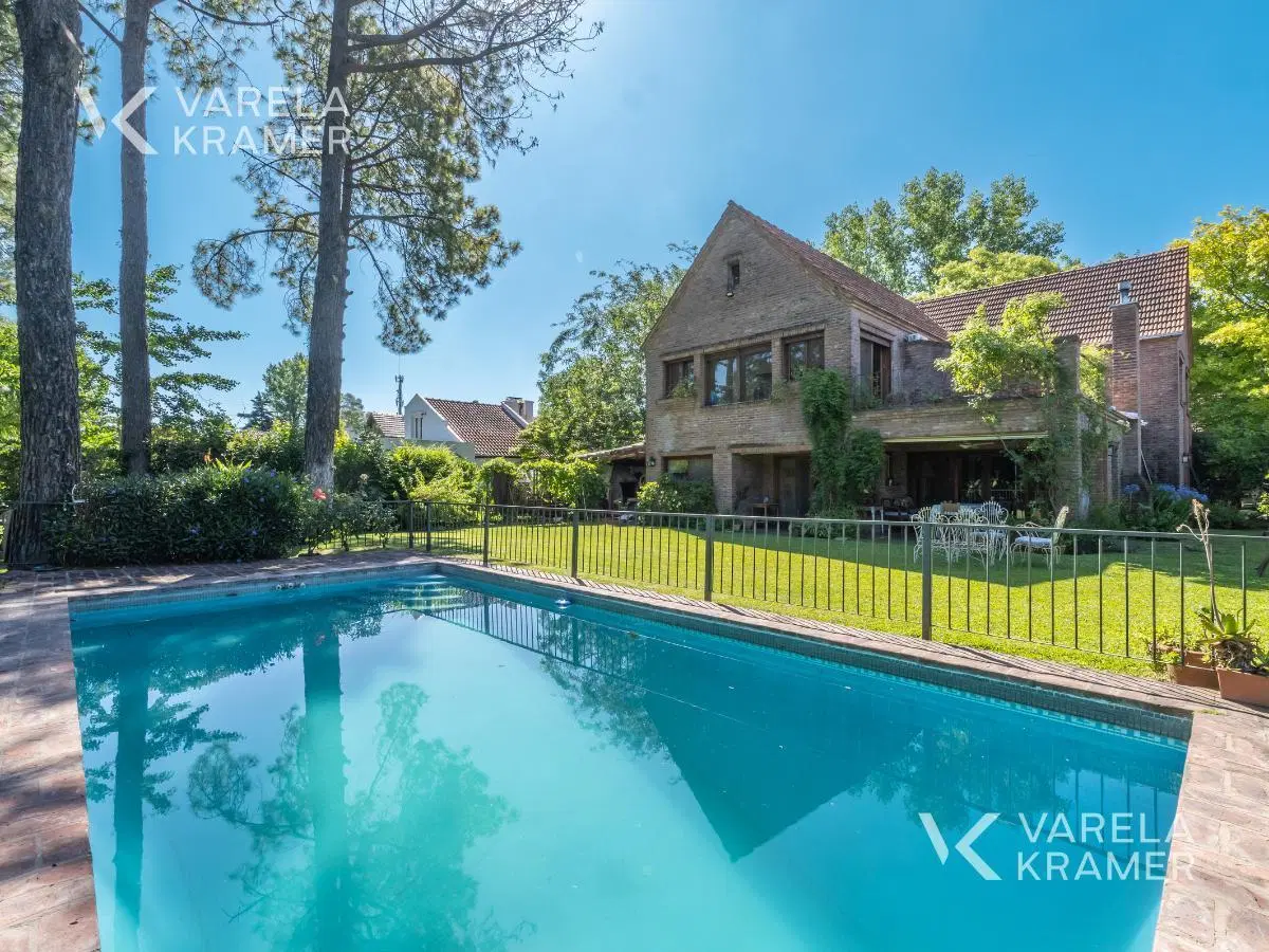 Casa en Venta en Village Golf, Pilar 3
