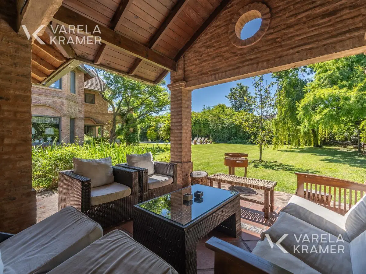 Casa en Venta en Lomas de San Isidro 4
