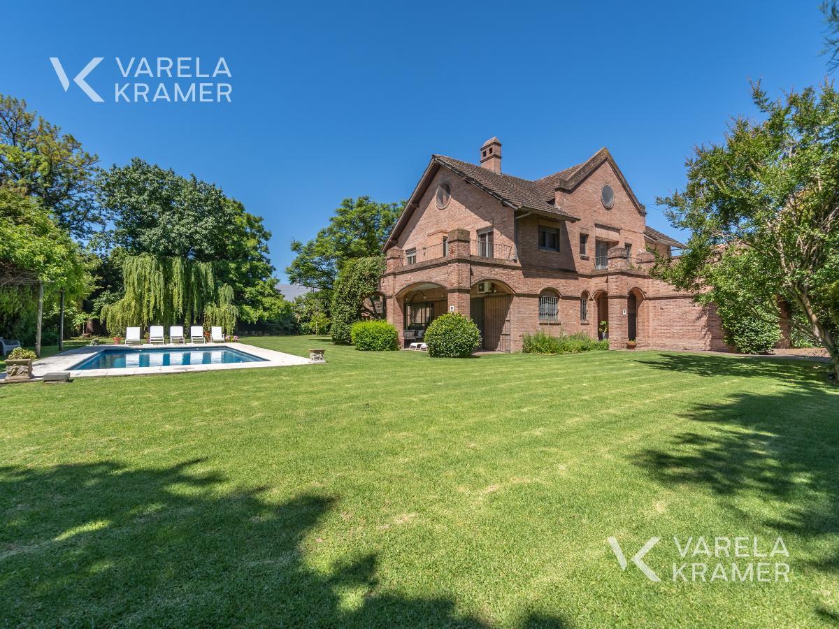Casa en Venta en Lomas de San Isidro