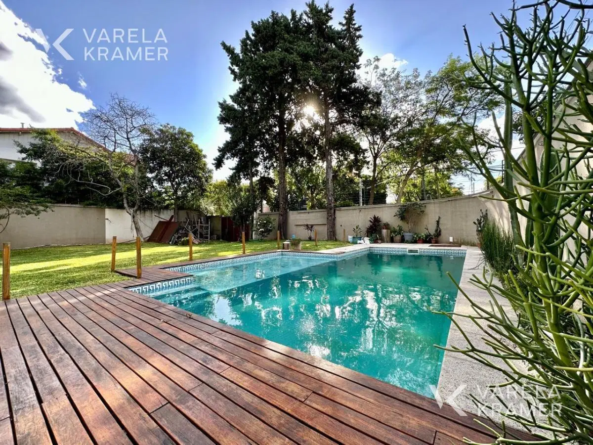 Casa en Venta en la Lucila 1