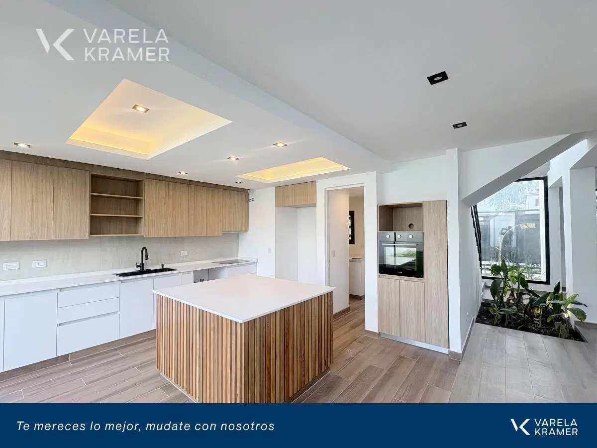 Casa en Venta en Martinez 8