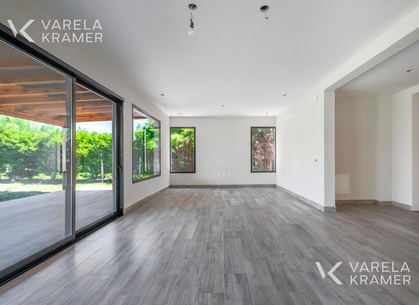 Foto de Casa en Venta en Pilar del Este, imagen 2