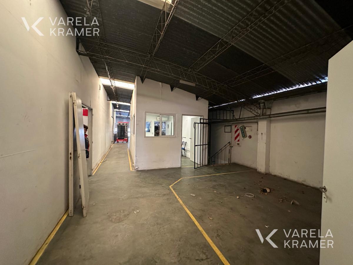 Foto de Depósito, oficina, galpón en venta en Munro, imagen 5