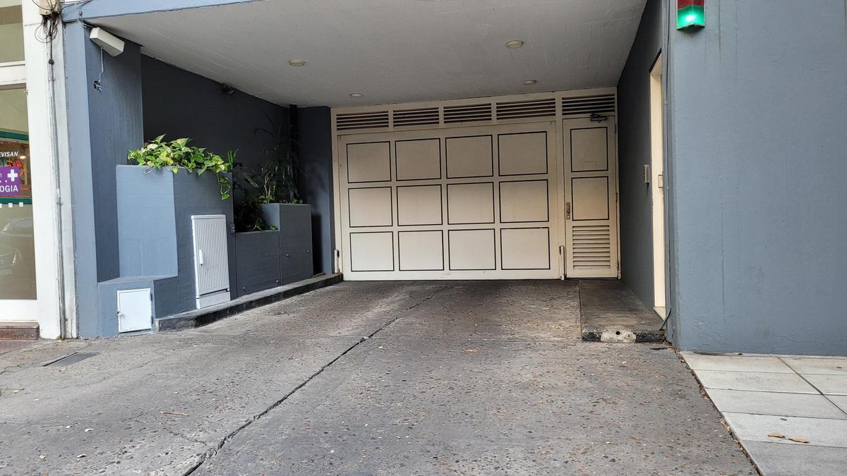 Foto de Cochera en Venta en Martinez, imagen 3