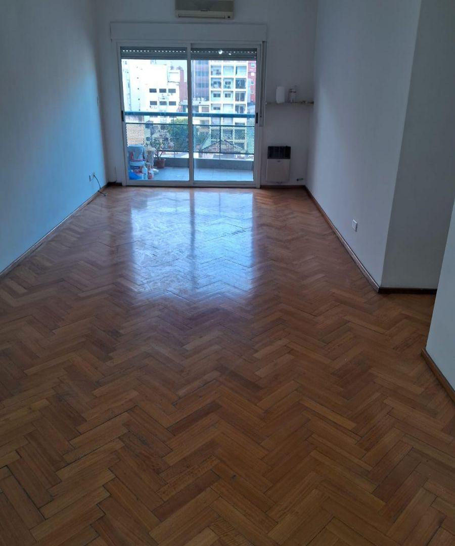 Foto de Excelente depto de 3 amb. c/cochera cubierta, imagen 2