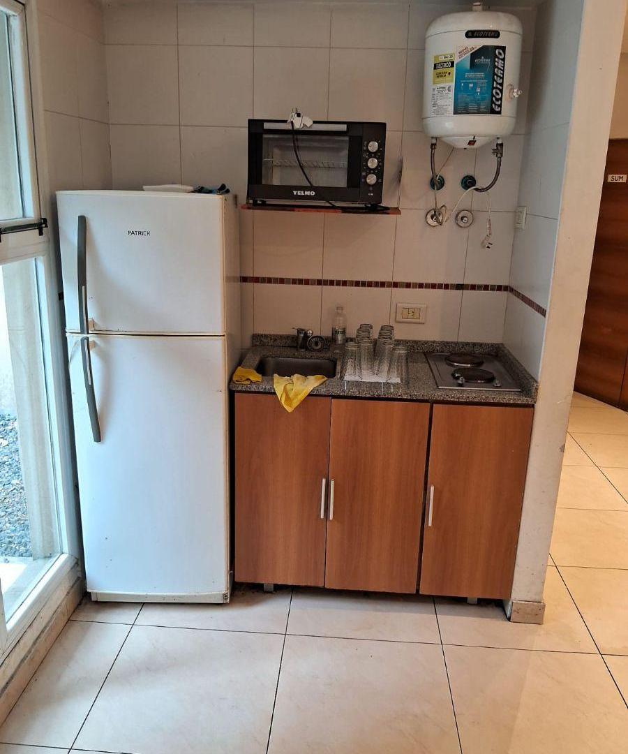 Foto de Monoambiente con balcón y amenities – Luminoso y funcional, imagen 2