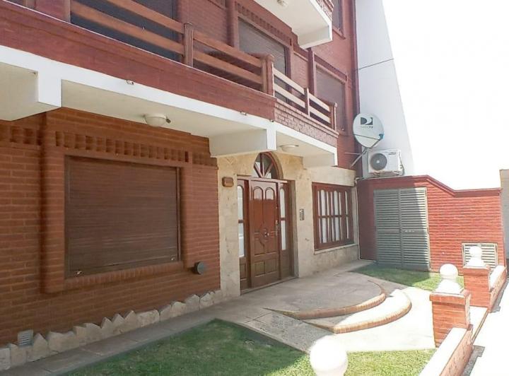 IMPORTANTE COMPLEJO DE DEPARTAMENTOS EN LUCILA DEL MAR 3