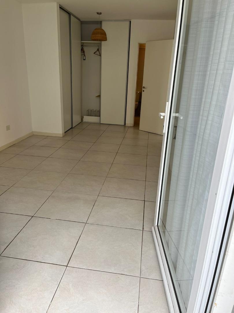 EXCELENTE DEPARTAMENTO 2 AMB CON COCHERA