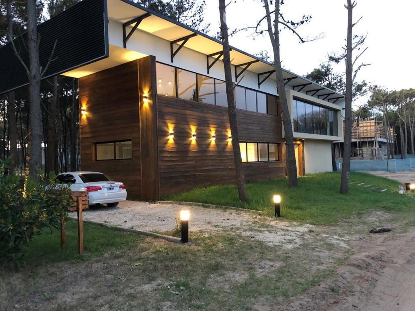 Casa en venta en Villarobles Pinamar