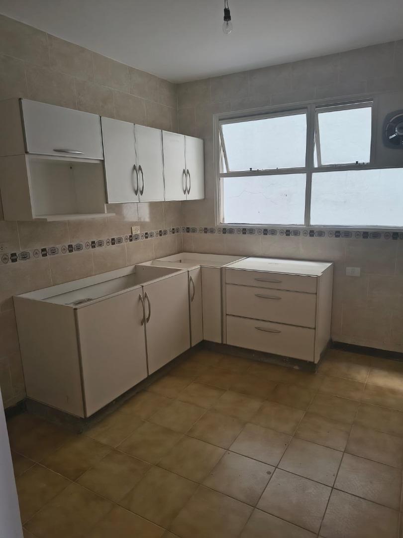 Excelente departamento 3 Amb + dep c/coch y baul