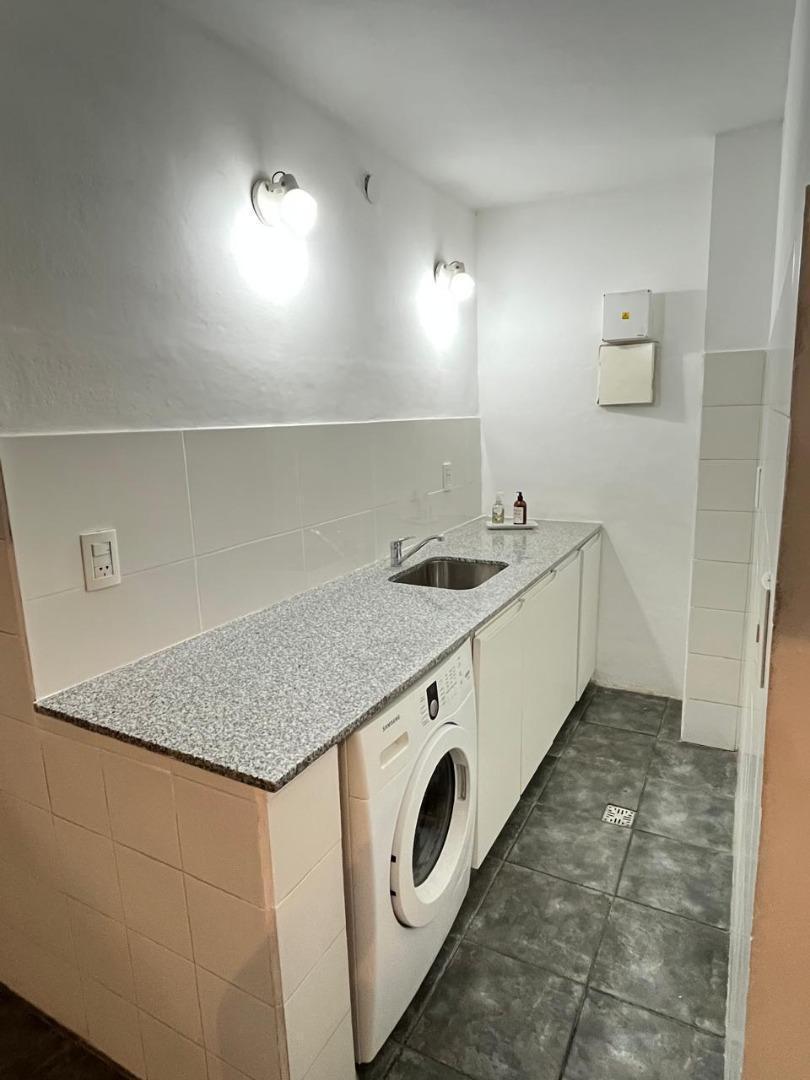 Foto de CASA 6 AMBIENTES CON DEPENDENCIA, imagen 4