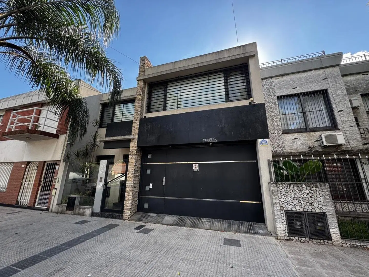 Moderna casa 4 ambientes con parque 3
