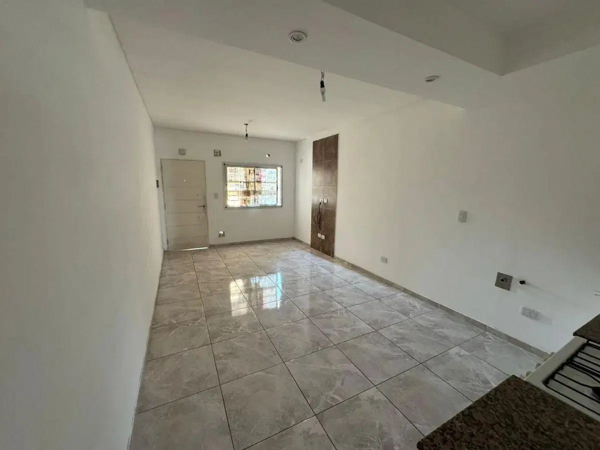 Departamento 2 Ambientes Con Cochera En Alquiler En Ramos Me 3