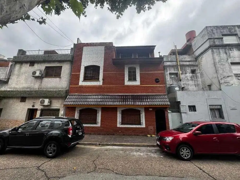 Local Con Vivienda En Venta En Liniers 2