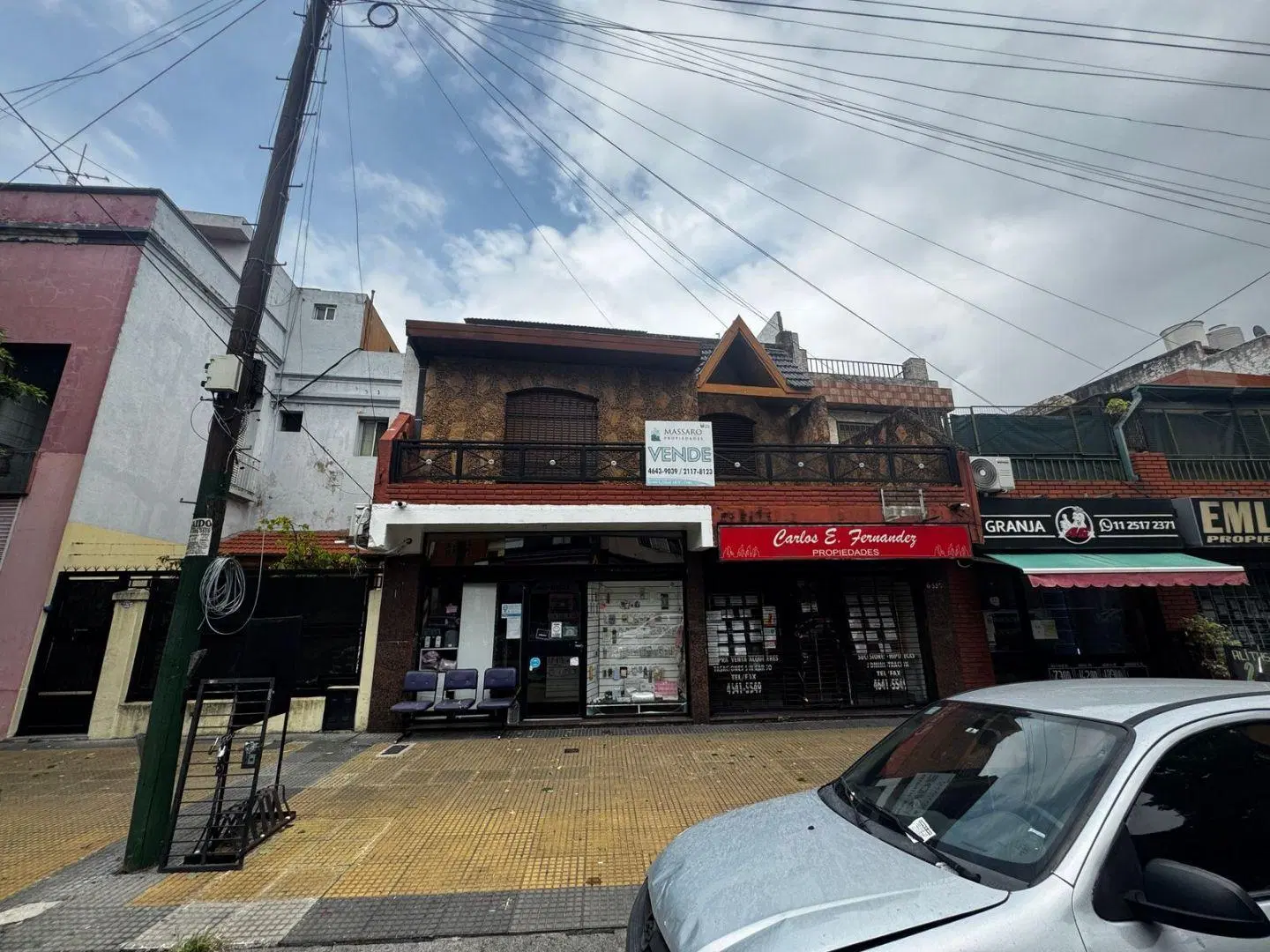 Local . | Ramon Falcon al 6800 2