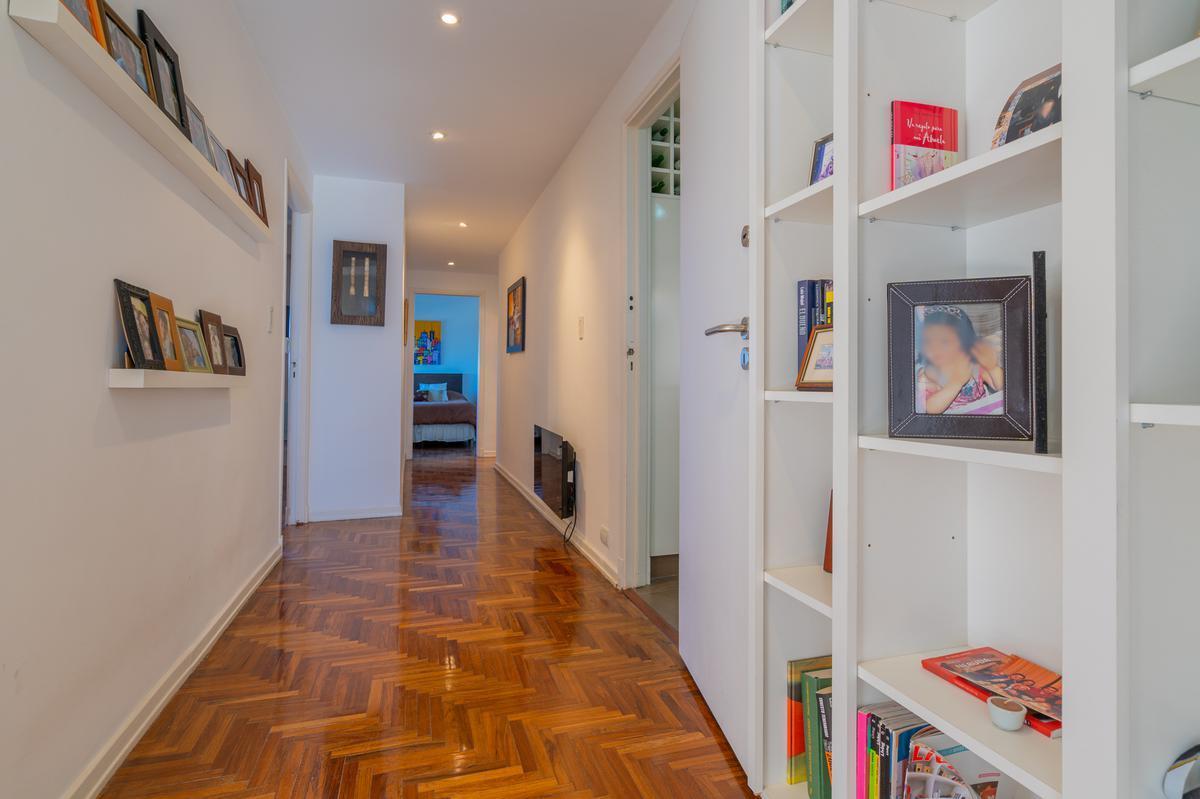 Piso Único, con Las Mejores Visuales Al Mar y a Las Playas de Bahía Varese. Tour Virtual 3