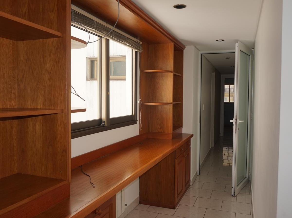 Único E Importante Penthouse en El Tradicional Entrono del Barrio Chauvín. 2