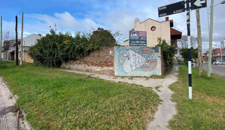 Lote en Esquina a m de Av Juan B. Justo. 5