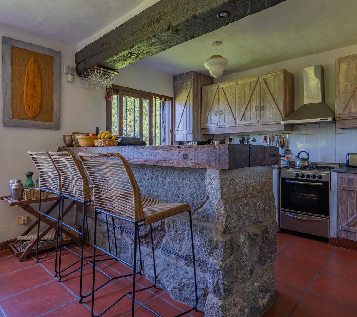 Foto de Casa estilo campo sobre dos lotes, en excelente entorno del barrio, imagen 3