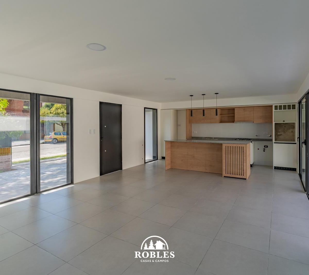 Casa Estilo Moderno en El Barrio San Carlos 3