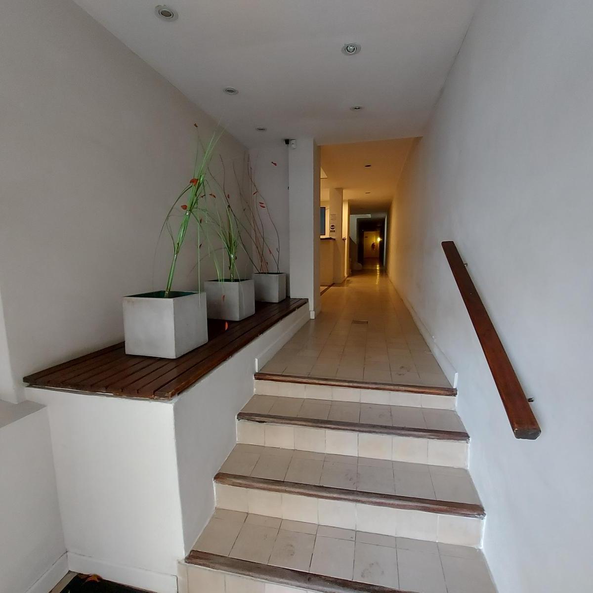 Hotel en El Excelente Barrio La Perla. 5